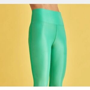 Carbon38 High Rise Cropped Leggings in Takara Shine Blue Small